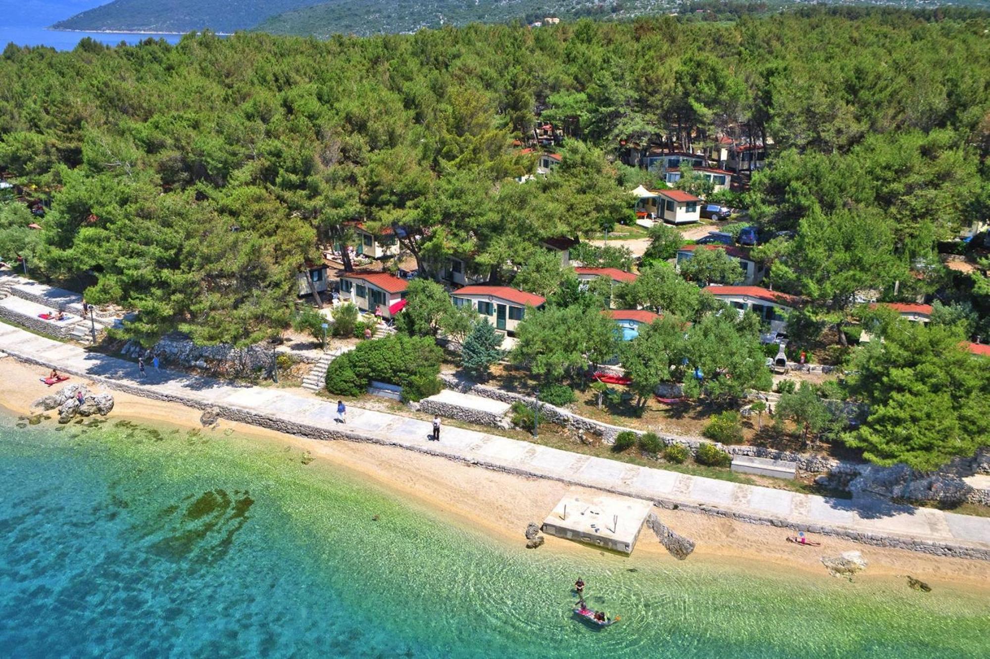 Mobile Homes In Camp Kovacine, Cres, With Long Pebble Beach 外观 照片